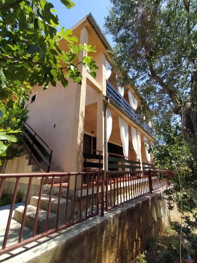 Apartment Savic Starigrad Paklenica Buitenkant foto