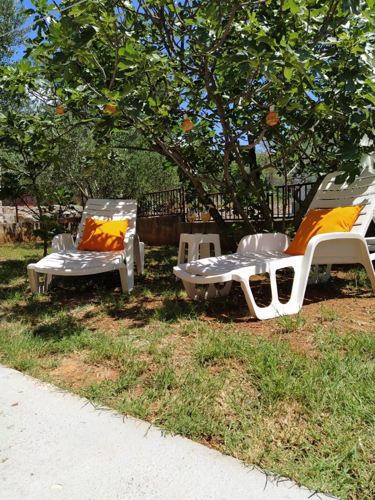 Apartment Savic Starigrad Paklenica Buitenkant foto